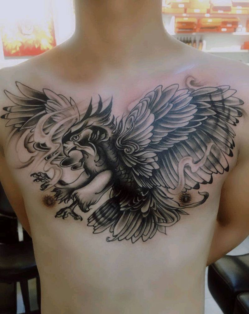 鹰纹身图片_胸部新传统纹身图案