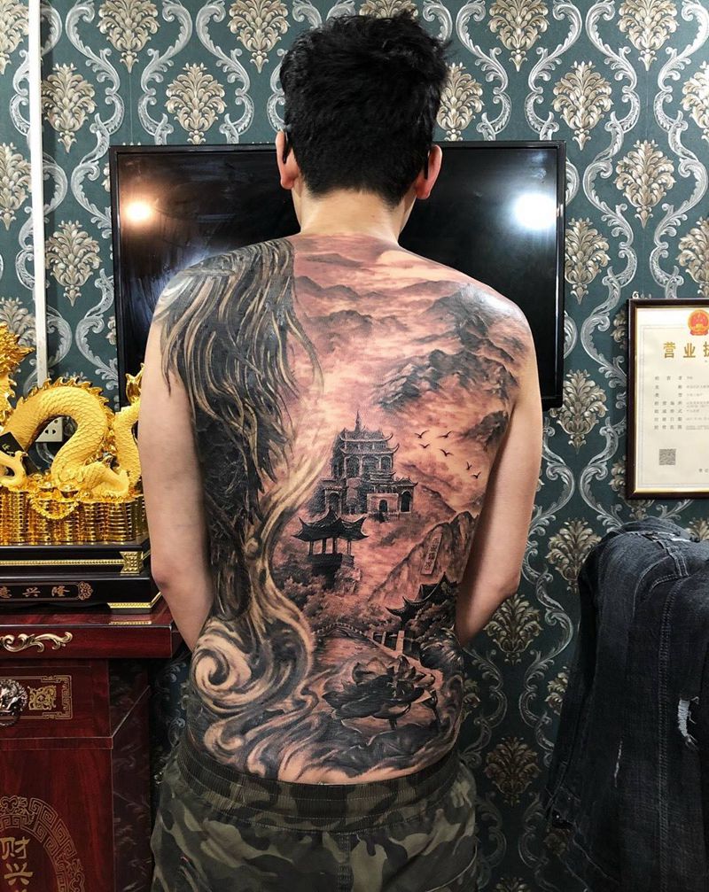 五岳独尊纹身图片_成品背部传统写实习俗原创纹身图案