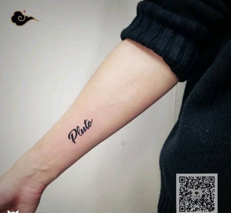 小字母纹身图片_手臂英文纹身图案