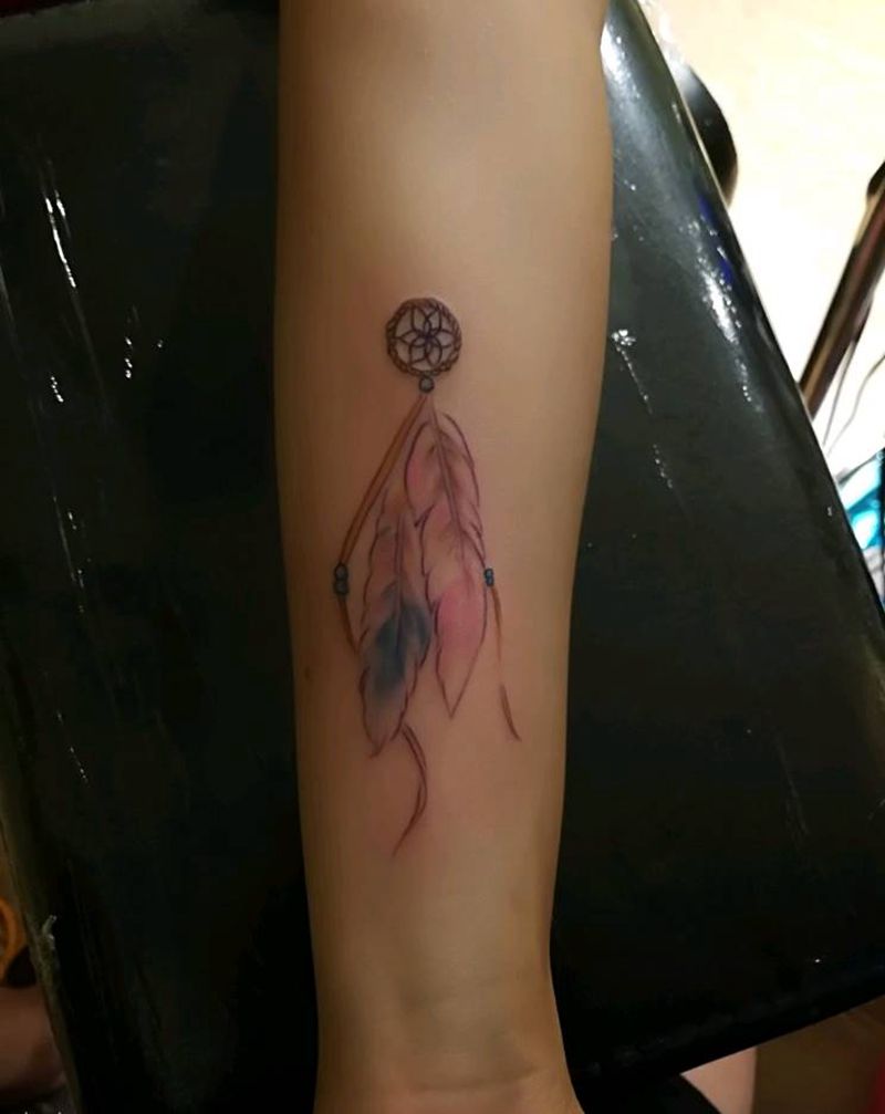 姐俩的羽毛纹身图片