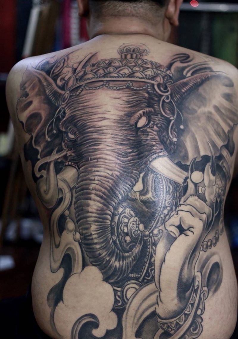 满背象神未完成纹身图片_成品背部传统象神纹身图案