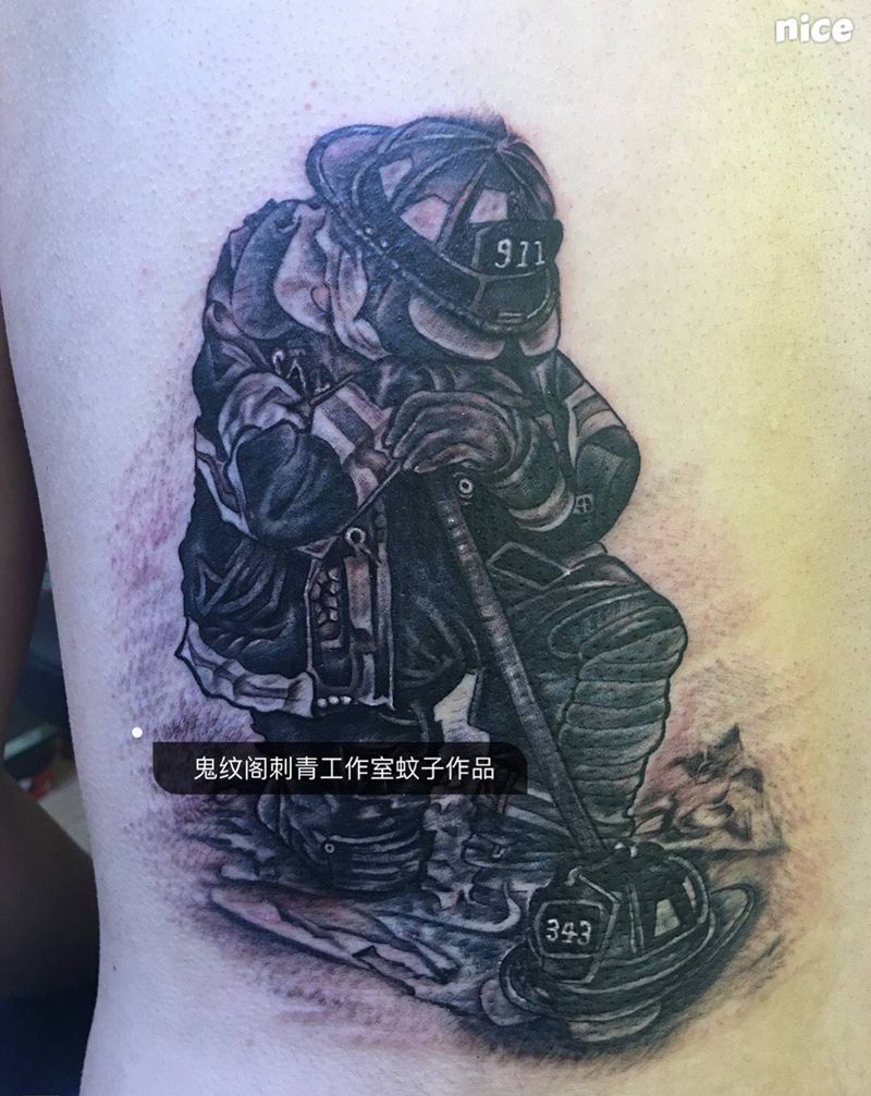 消防员纹身图片