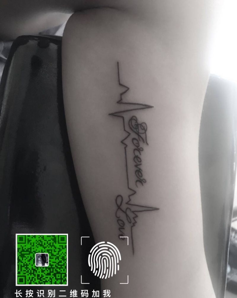 心电图字母纹身图片