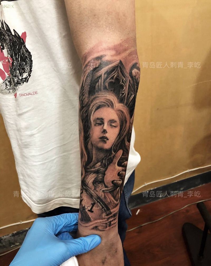旧图添加包小臂天使纹身图片_成品手臂欧美写实人物原创纹身图案