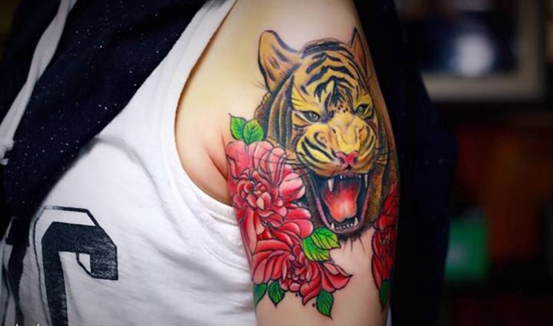 大臂老虎纹身图片_成品手臂欧美动物老虎纹身图案