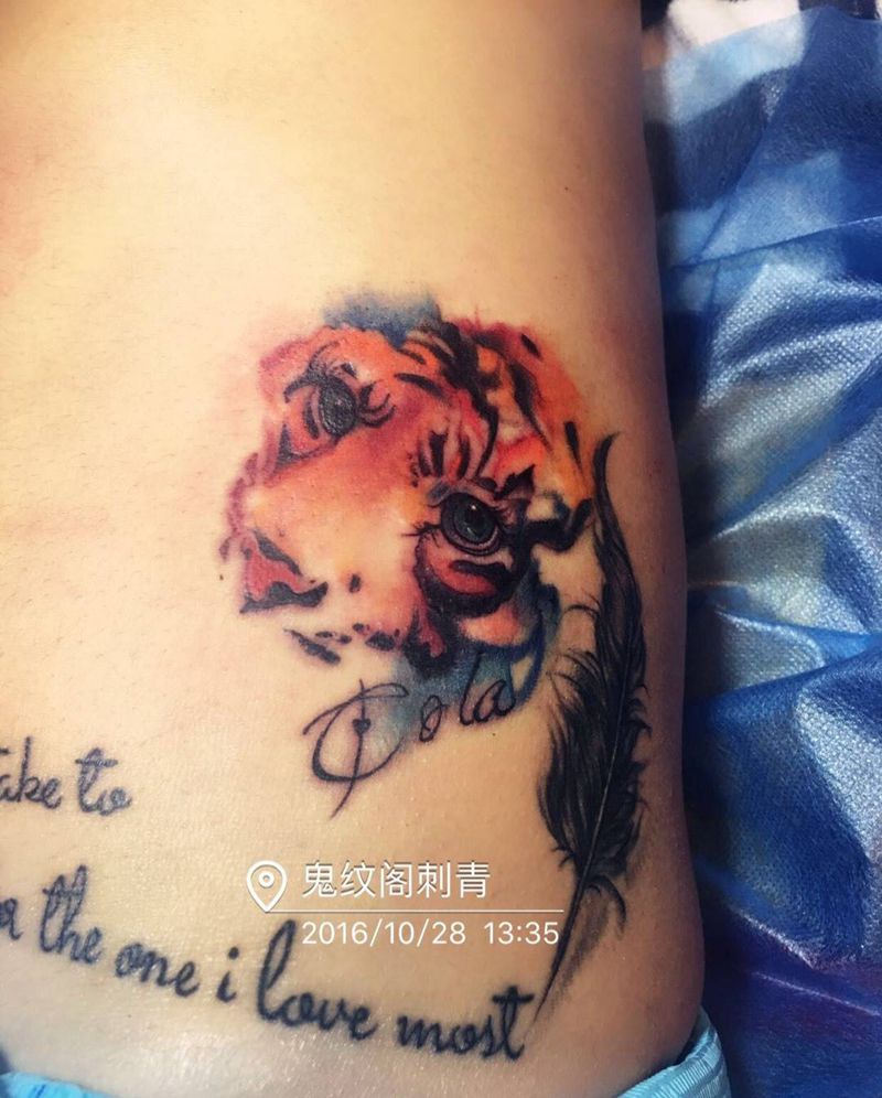 小老虎纹身图片_腰部欧美动物腹部成品纹身图案