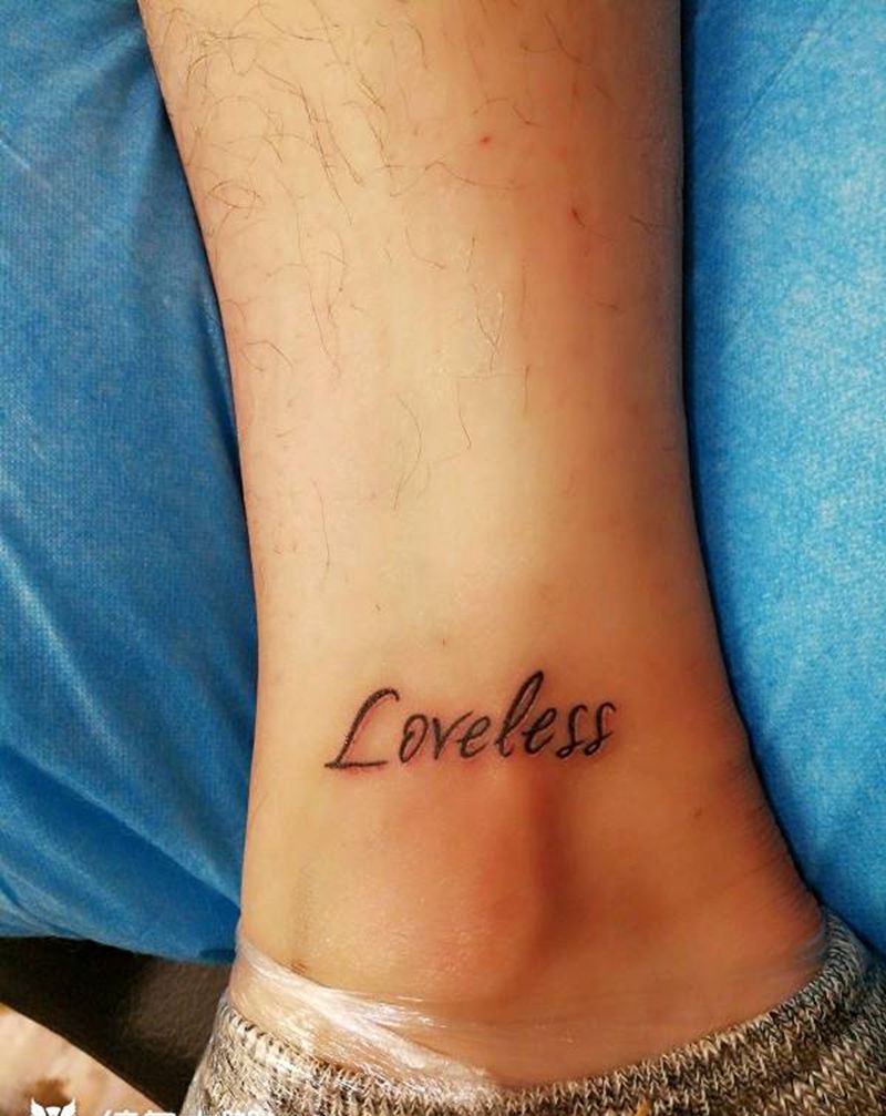 字母纹身图片_脚部清新字符成品纹身图案