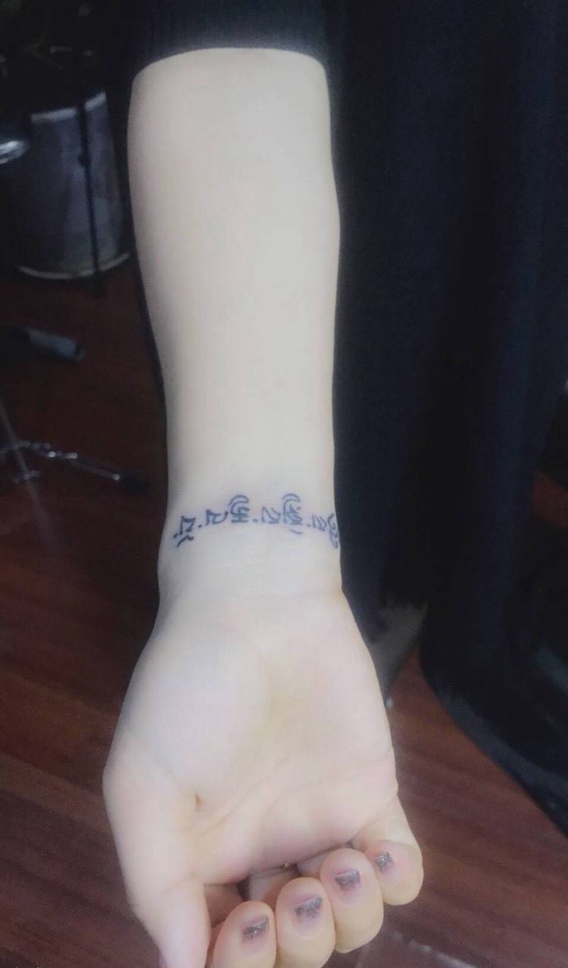 遮盖疤痕纹身图片_成品手臂清新字符黄岛青岛刺青青岛纹身图案