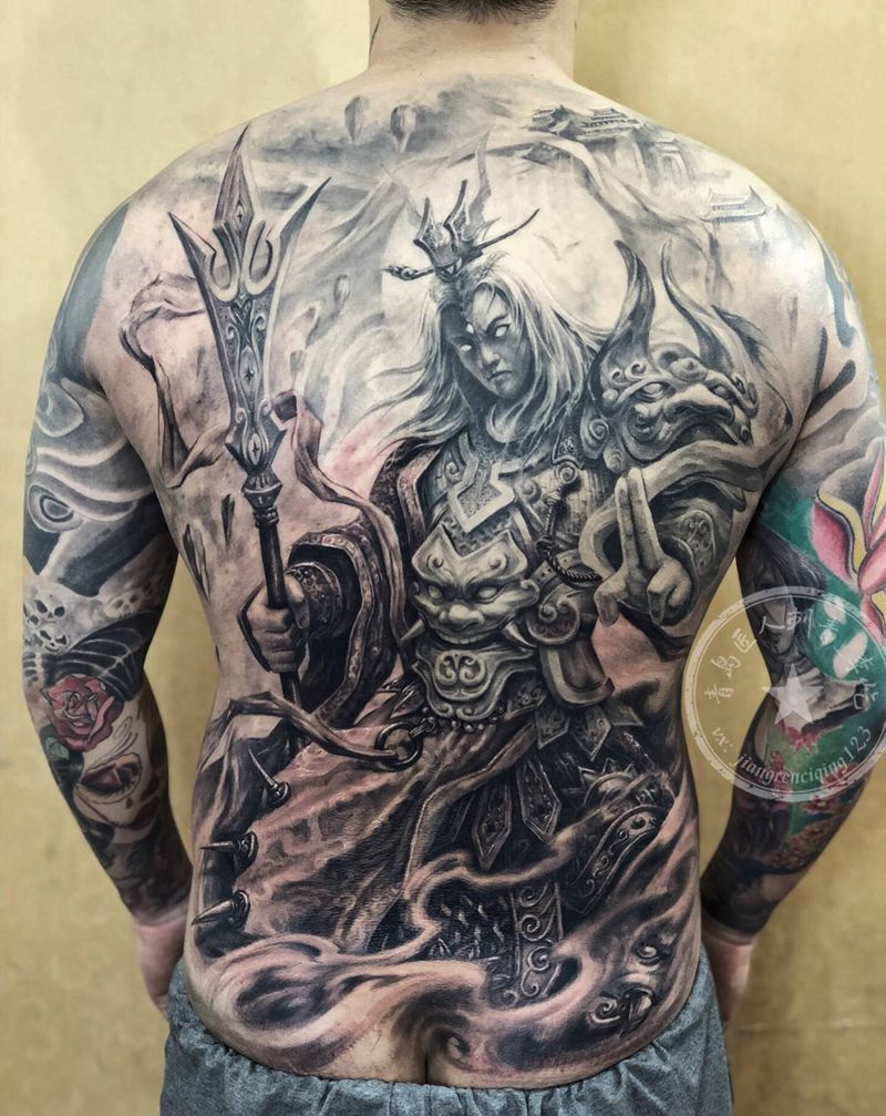 二郎神 二郎真君3 杨戬纹身图片_背部新传统欧美写实二郎神杨戬纹身图案