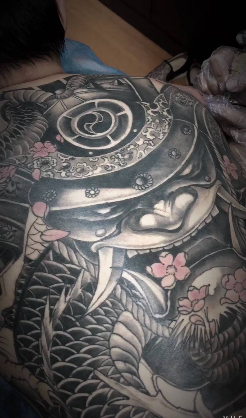 部分满背截图纹身图片
