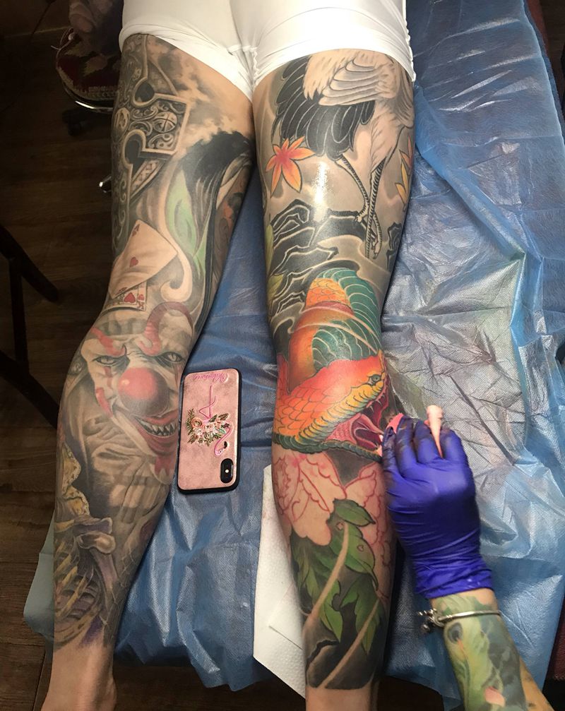 写实与新传统纹身图片_腿部手部新传统欧美写实纹身图案