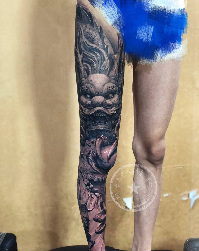 石雕龙花腿纹身图片_腿部欧美写实花腿石雕龙纹身图案