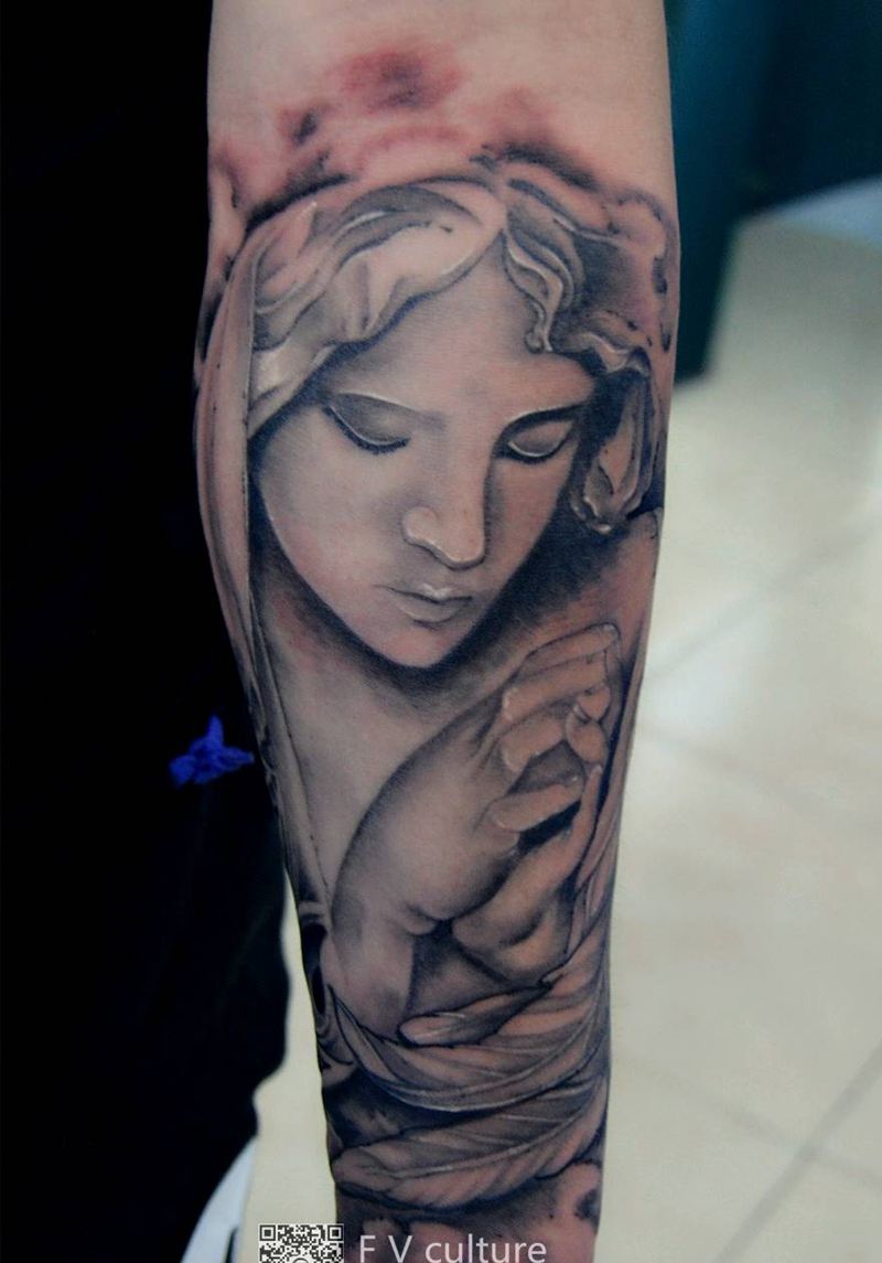 欧美小臂纹身纹身图片_手臂欧美人物宗教青岛FV纹身图案