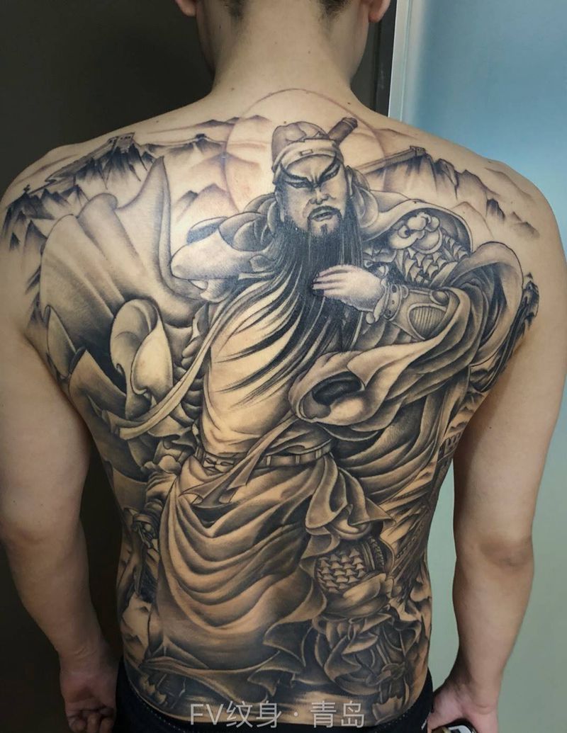 英明神武的关二爷纹身图片