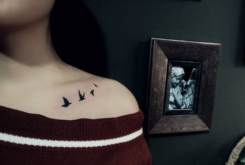 锁骨小清新纹身图片