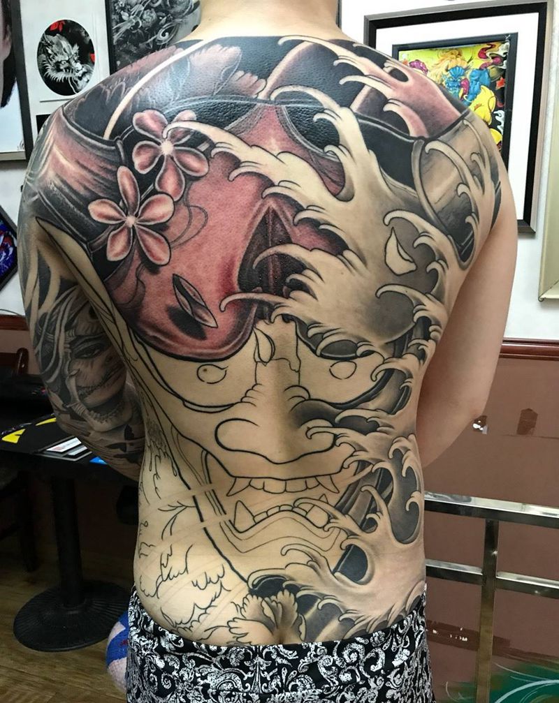 进度纹身图片_背部传统纹身图案