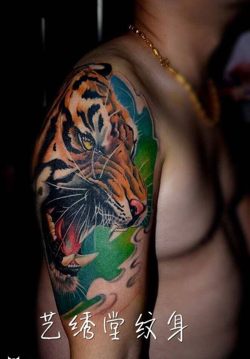 虎纹身图片