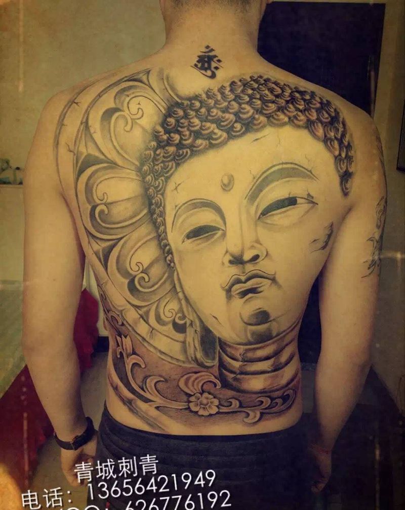 满背佛纹身图片_成品背部传统人物宗教纹身图案