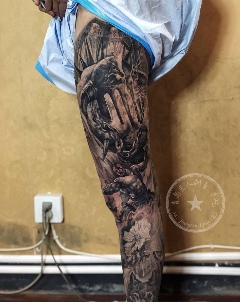 战神 欧美花腿纹身图片_腿部新传统欧美写实奎托斯希腊神话纹身图案