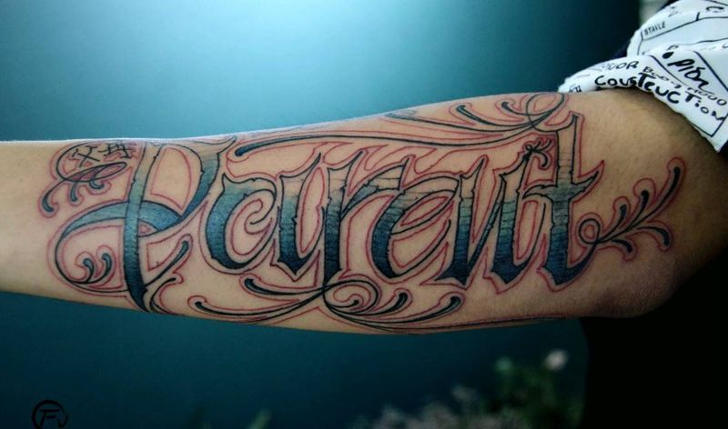 奇卡诺花体字纹身纹身图片_手臂字符青岛纹身图案