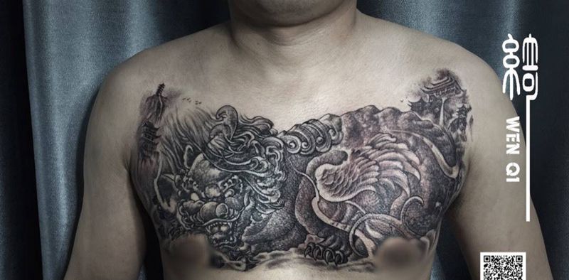招财貔貅男士花胸纹身图片