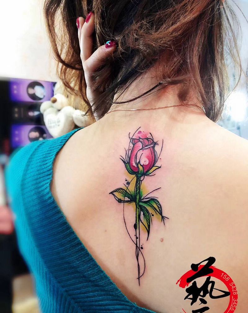 恋纹身图片_颈部水墨纹身图案