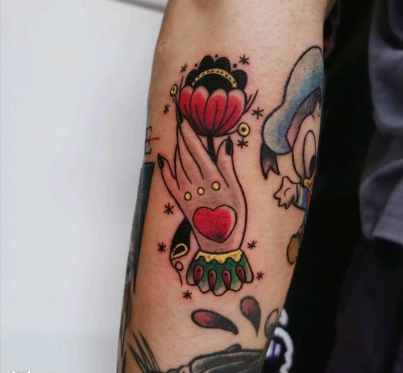 彩色school纹身图片_手臂腿部New SchoolOld School纹身图案