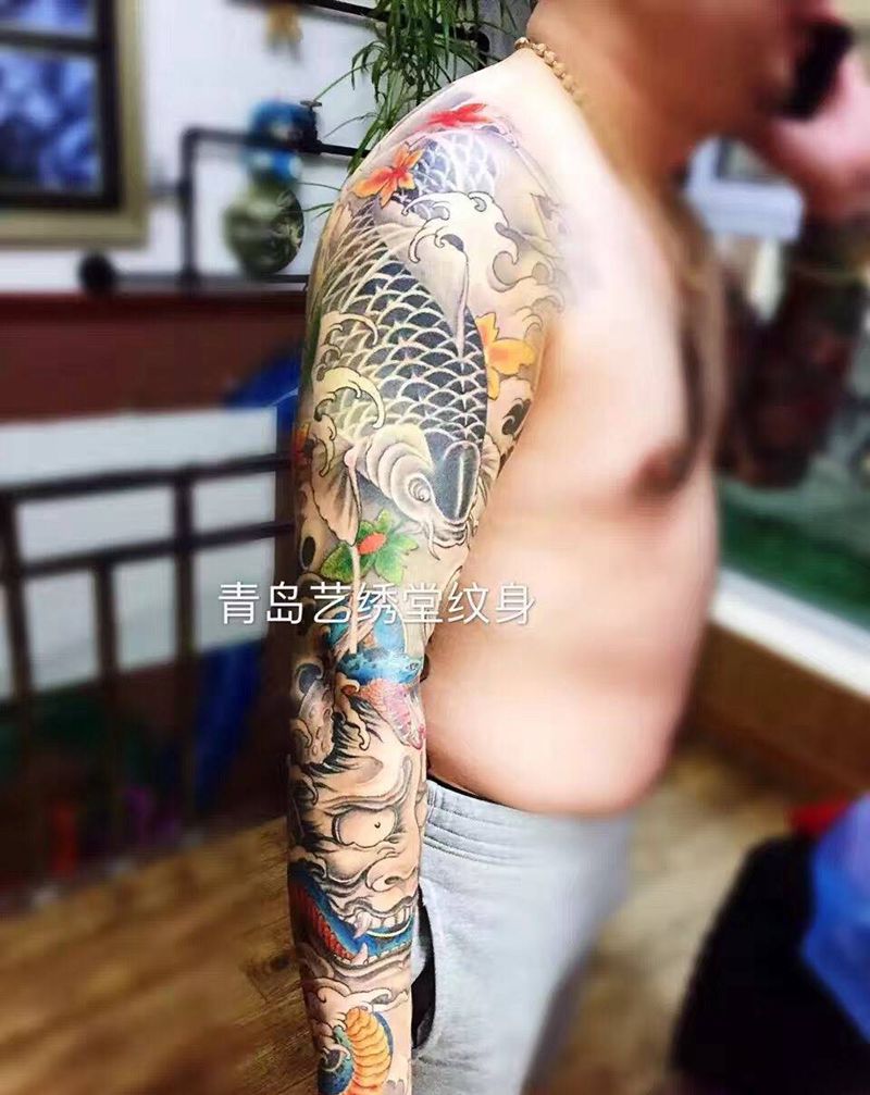 传统包臂纹身图片