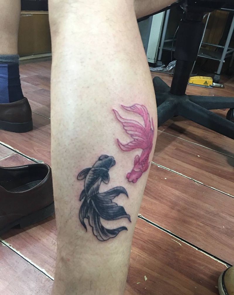 写意金鱼一对纹身图片