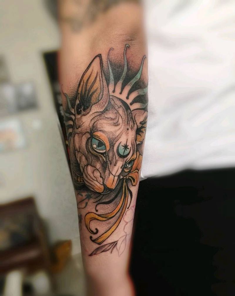 斯芬克斯猫纹身图片_手臂New School点刺纹身图案