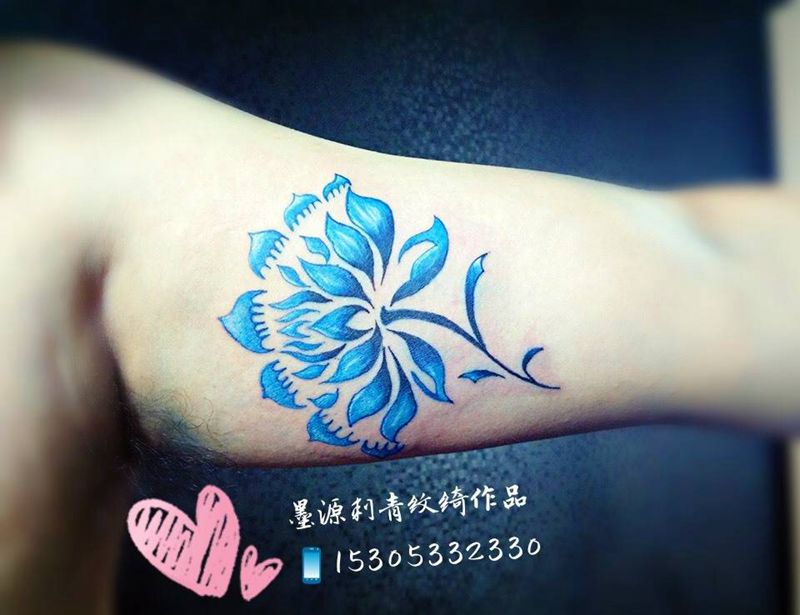 蓝莲花纹身图片