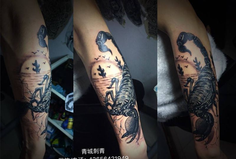 蝎子纹身图片_手臂新传统点刺纹身图案