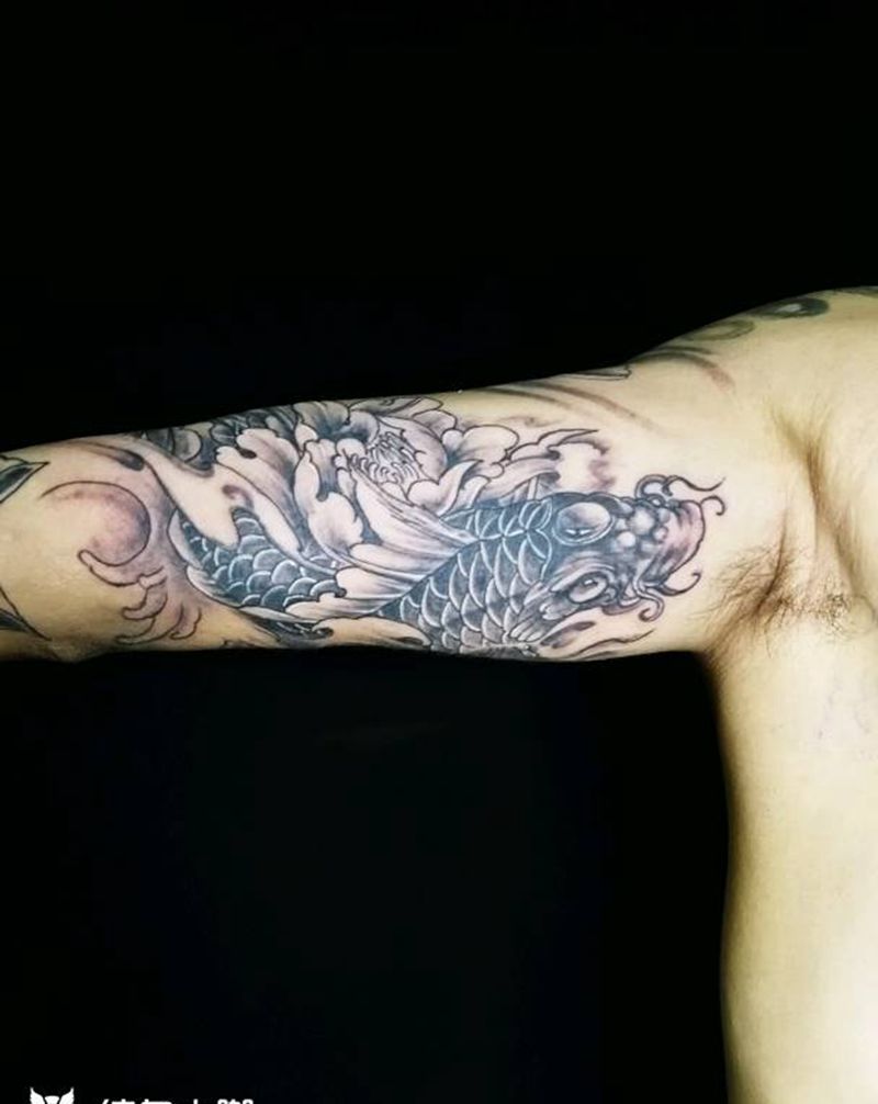 鲤鱼纹身图片