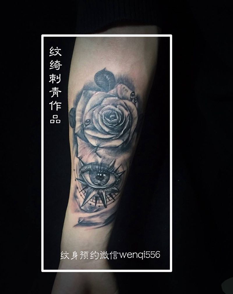 写实风格小臂纹身图片