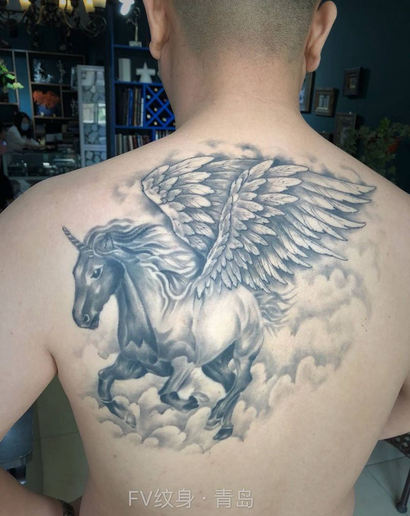 恢复好的神马纹身图片