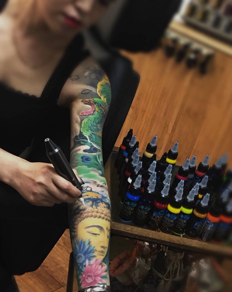 凤凰涅槃纹身图片_成品手臂传统写实人物动物手稿肖像纹身图案