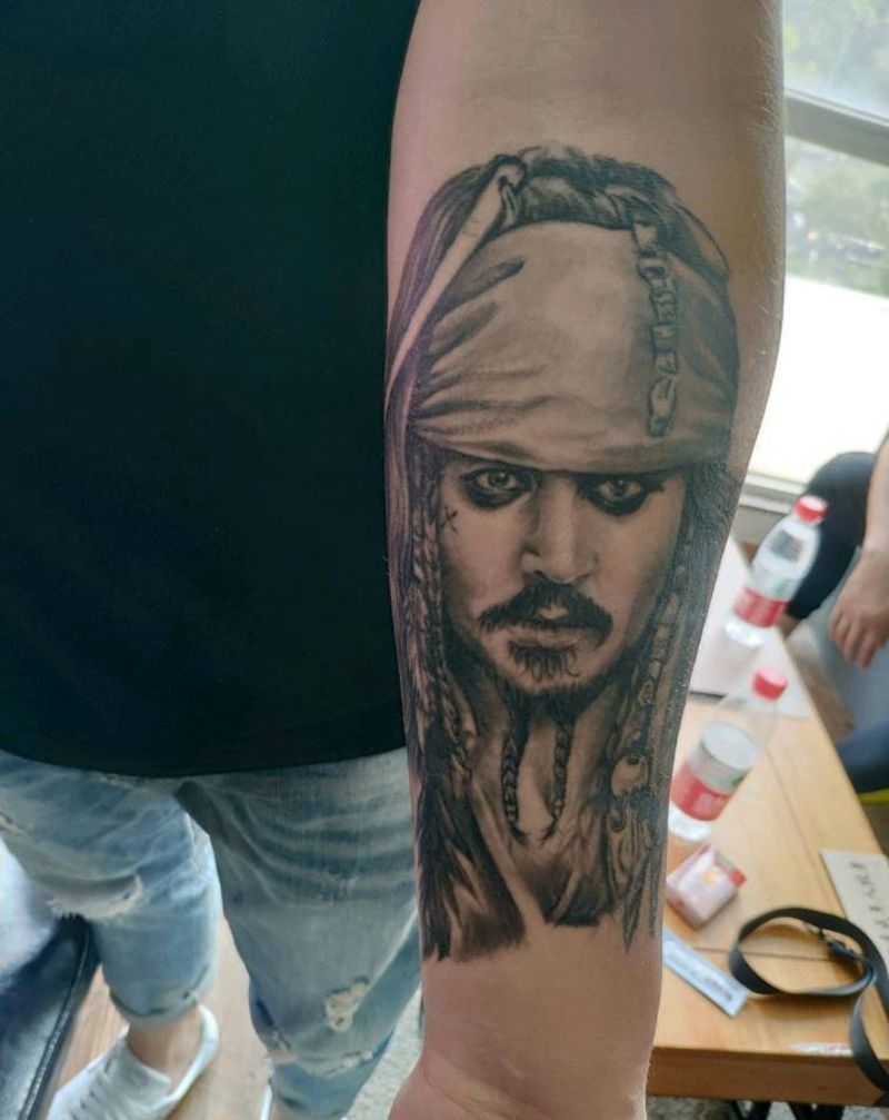 纹身恢复后纹身图片_手臂欧美写实肖像纹身图案