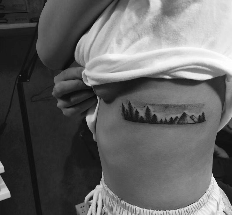 山纹身图片