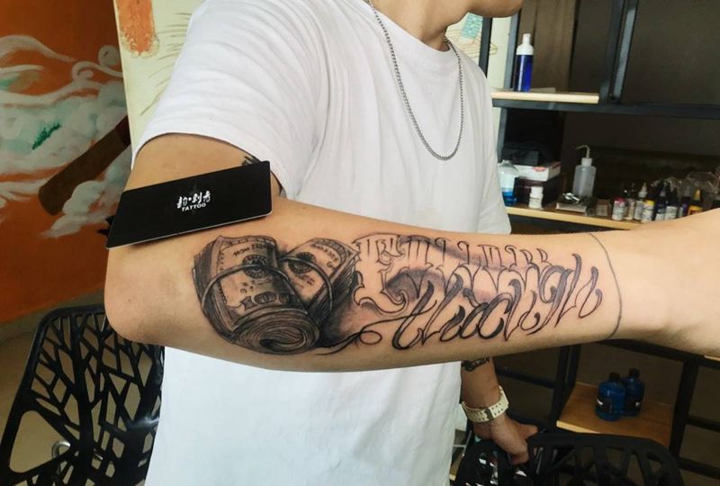 美元西海岸花体纹身图片