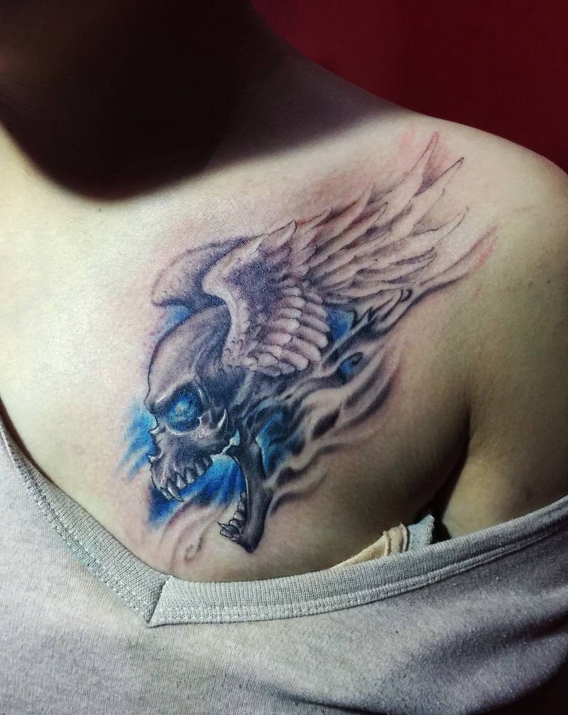 飞翔的骷髅纹身图片_成品欧美胸部原创鬼神纹身图案