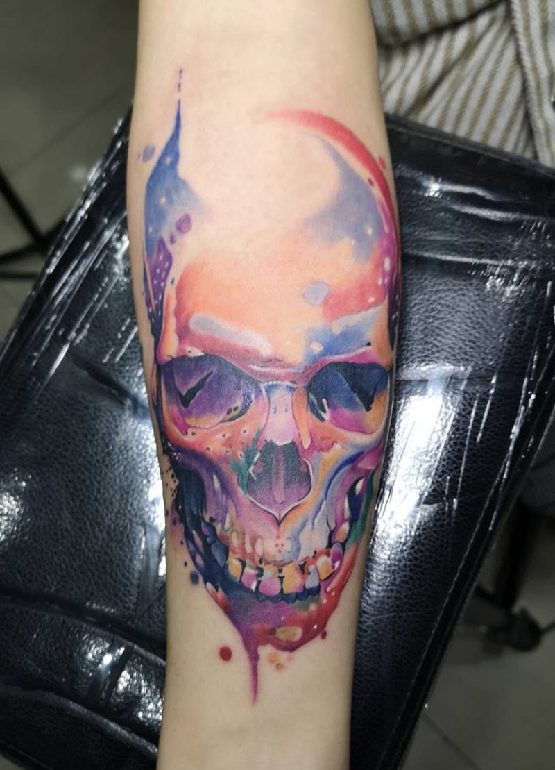 水彩骷髅纹身图片_手臂欧美写实水彩纹身图案