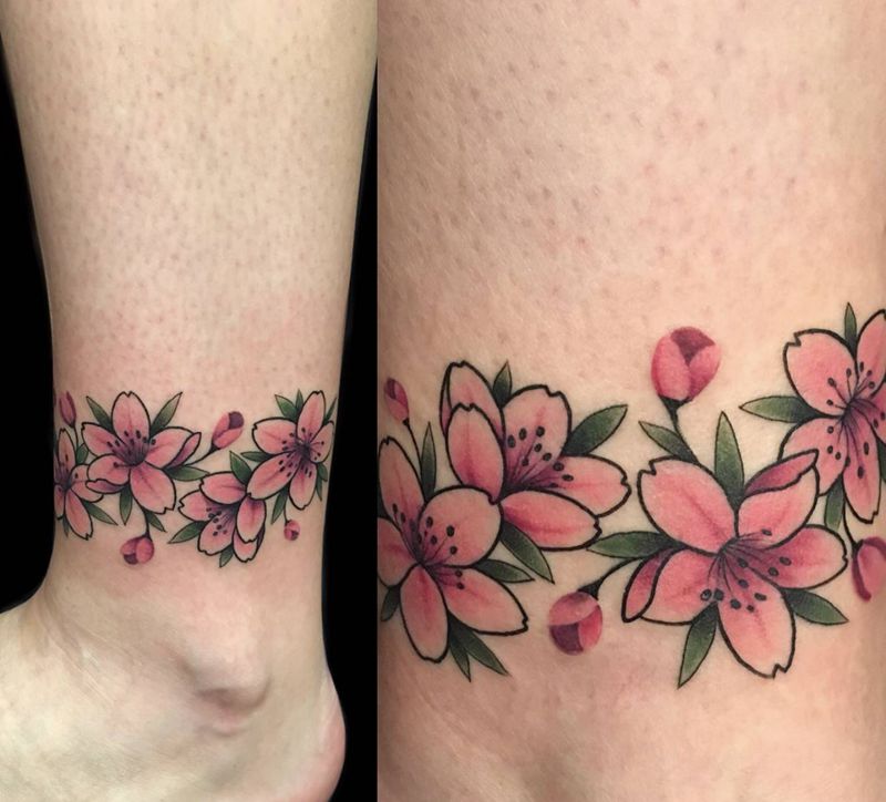 樱花脚环纹身图片_脚部新传统樱花纹身图案