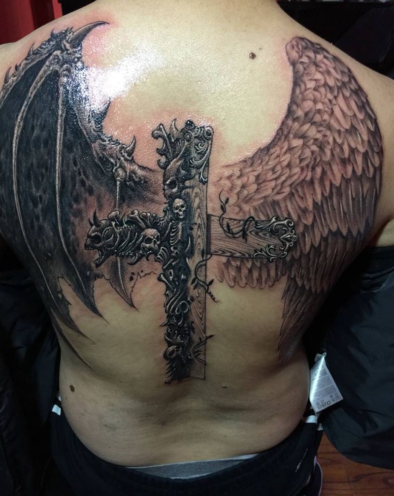 天使与恶魔纹身图片_成品背部欧美原创遮盖作品修改宗教纹身图案