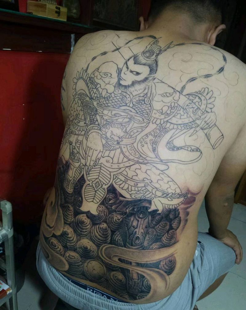 猴子！未完纹身图片_背部新传统纹身图案