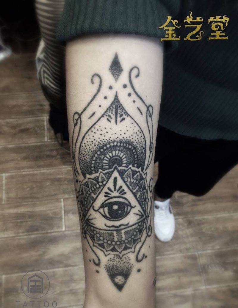 图腾纹身图片_成品胸部腹部手臂手部欧美图腾字符纹身图案