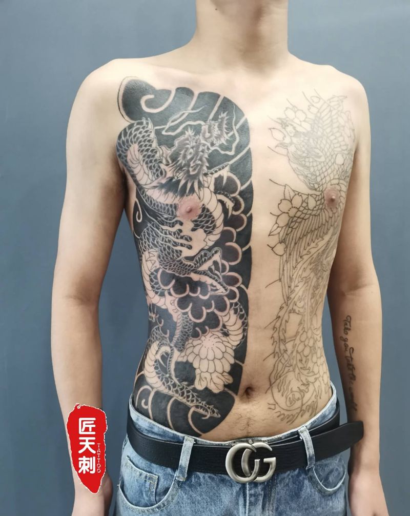 开衫进度纹身图片_胸部腹部老传统纹身图案