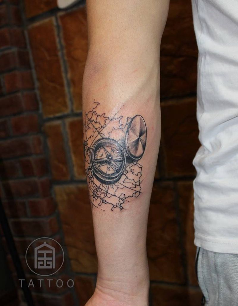 指南针纹身图片_成品手臂欧美原创宗教纹身图案