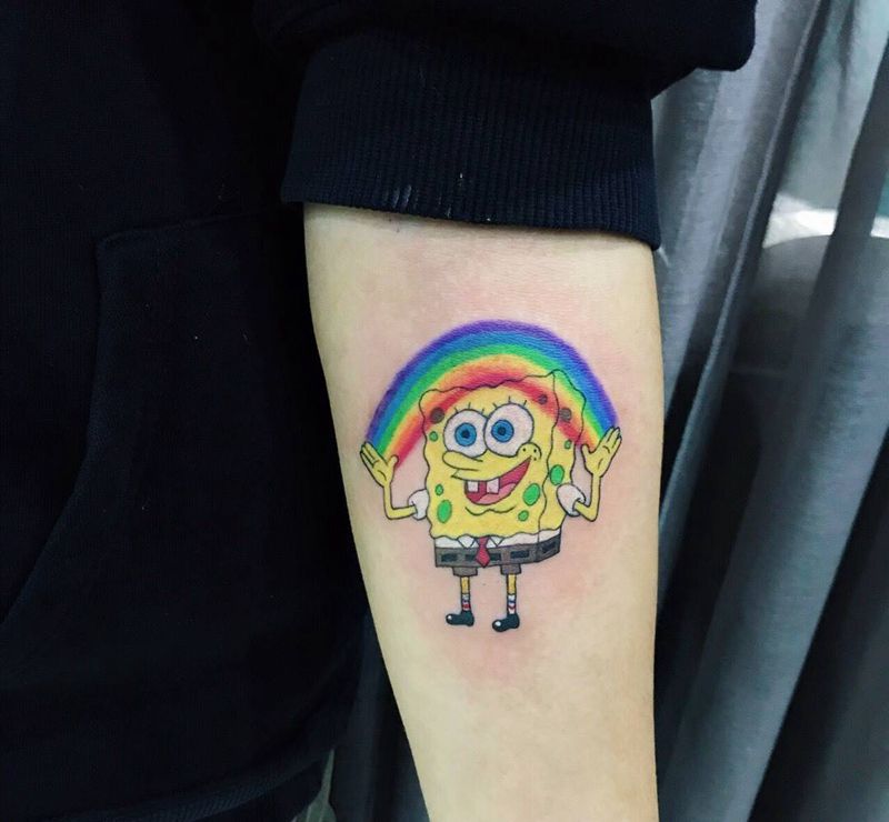 海绵宝宝纹身图片_手臂水彩清新海绵宝宝纹身图案