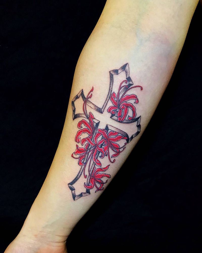 十字架纹身图片_手臂新传统纹身图案