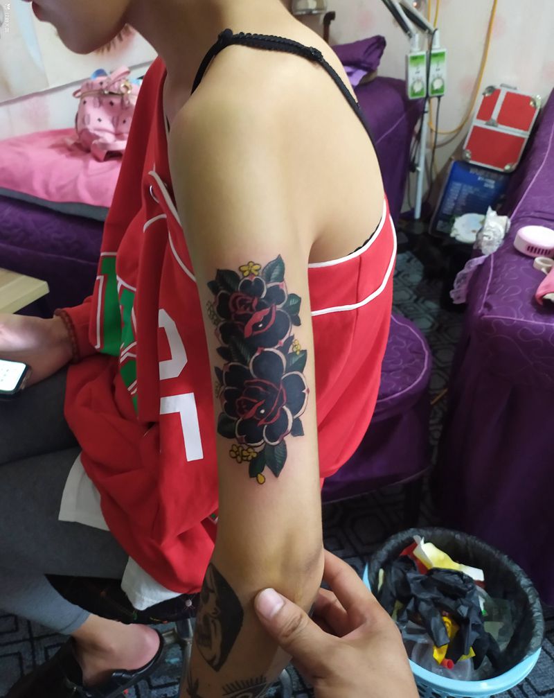 old school玫瑰纹身图片_Old School纹身图案